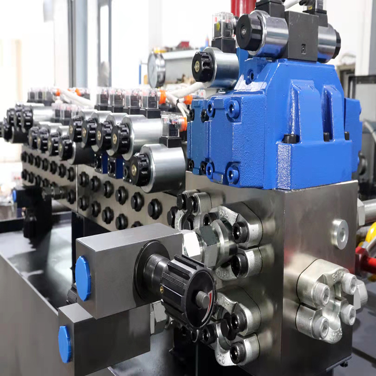 液壓油泄漏會對液壓機造成什么樣的危害——科興液壓 液壓油泄漏會對液壓機造成什么樣的危害——科興液壓